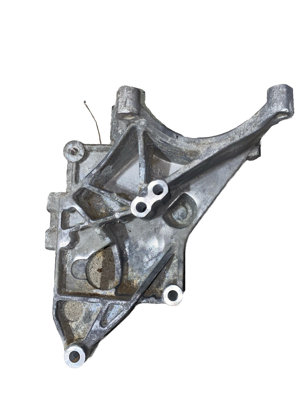 01-10 Chevy Silverado GMC Sierra LB7 LLY LBZ LMM A/C Compressor Bracket 97386417